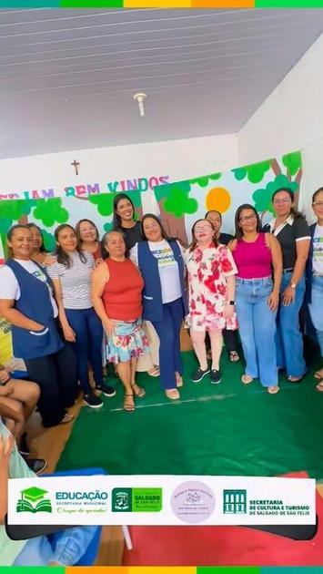 Alunos da Escola Manoel Ferreira participam de contação de histórias na Biblioteca Municipal